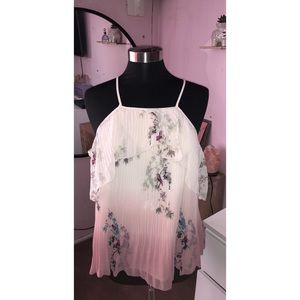 Flowy Cold Shoulder Floral Top!